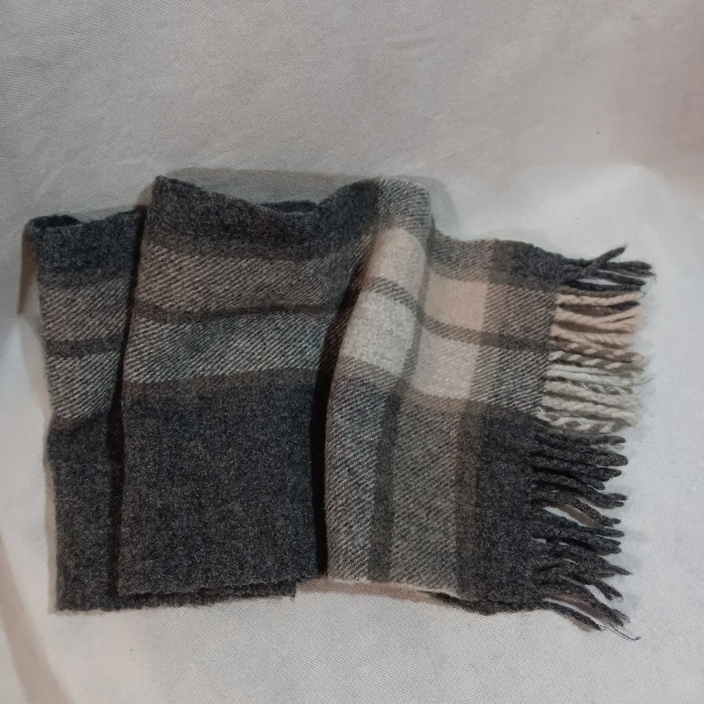 Foxford Gray Lambswool Scarf Plaid Ireland Mens Womens Unisex
